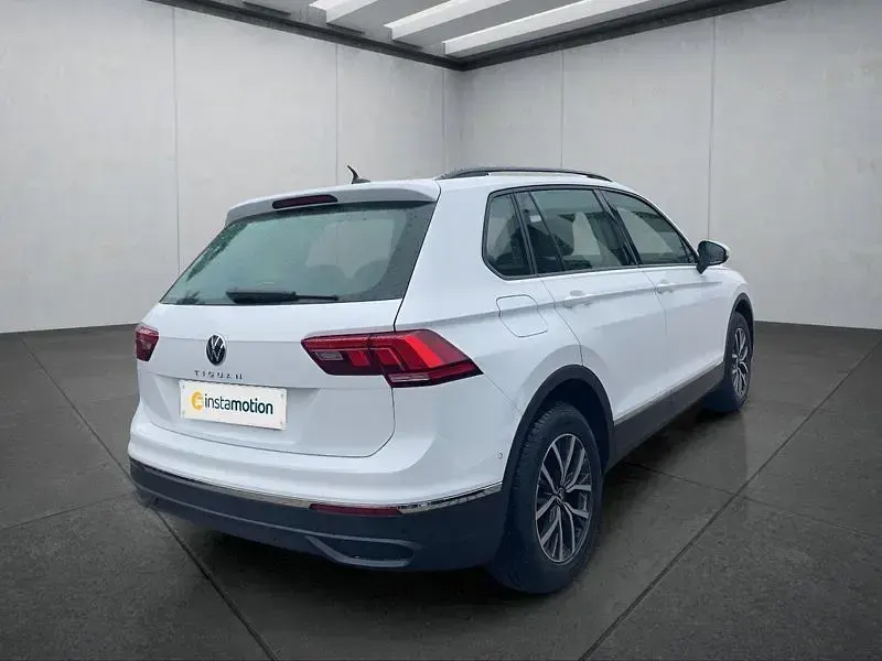 Gebraucht VW Tiguan 150 PS (110 kW) 2023 Weiß SUV