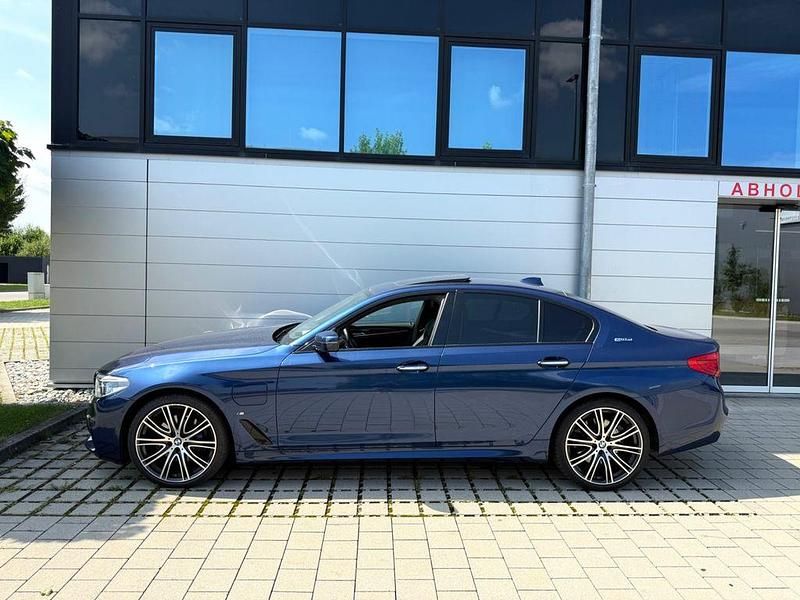 Gebraucht BMW 530e iPerformance 252 PS (185 kW) 2018 Blau Limousine