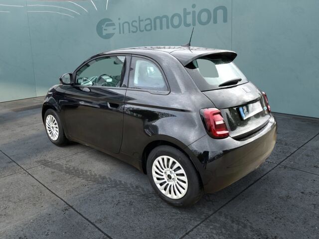 Schwarz Gebraucht 2021 Fiat 500e Action Limousine | 15.490 € (Etwas zu teuer) - Bild 1/2