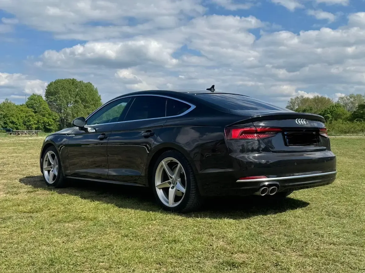 Gebraucht Audi A5 Sportback Sport 190 PS (139 kW) 2018 Schwarz Kleinwagen