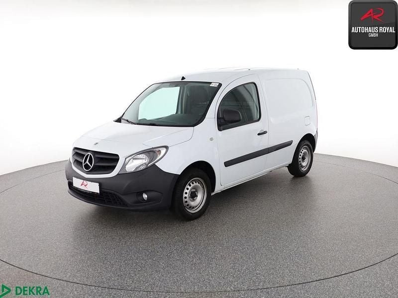 Gebraucht Mercedes Citan 108 80 PS (58 kW) 2021 Arktikweiss Van / Kleinbus