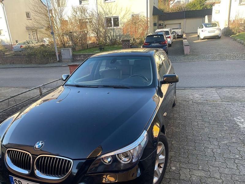 Schwarz Gebraucht 2005 BMW 525 Kombi | 6.200 € - Bild 1/4