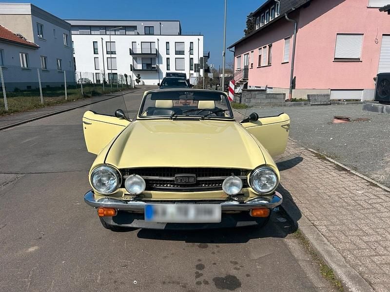 Gebraucht Triumph TR6 90 PS (66 kW) 1976 Gelb Cabrio