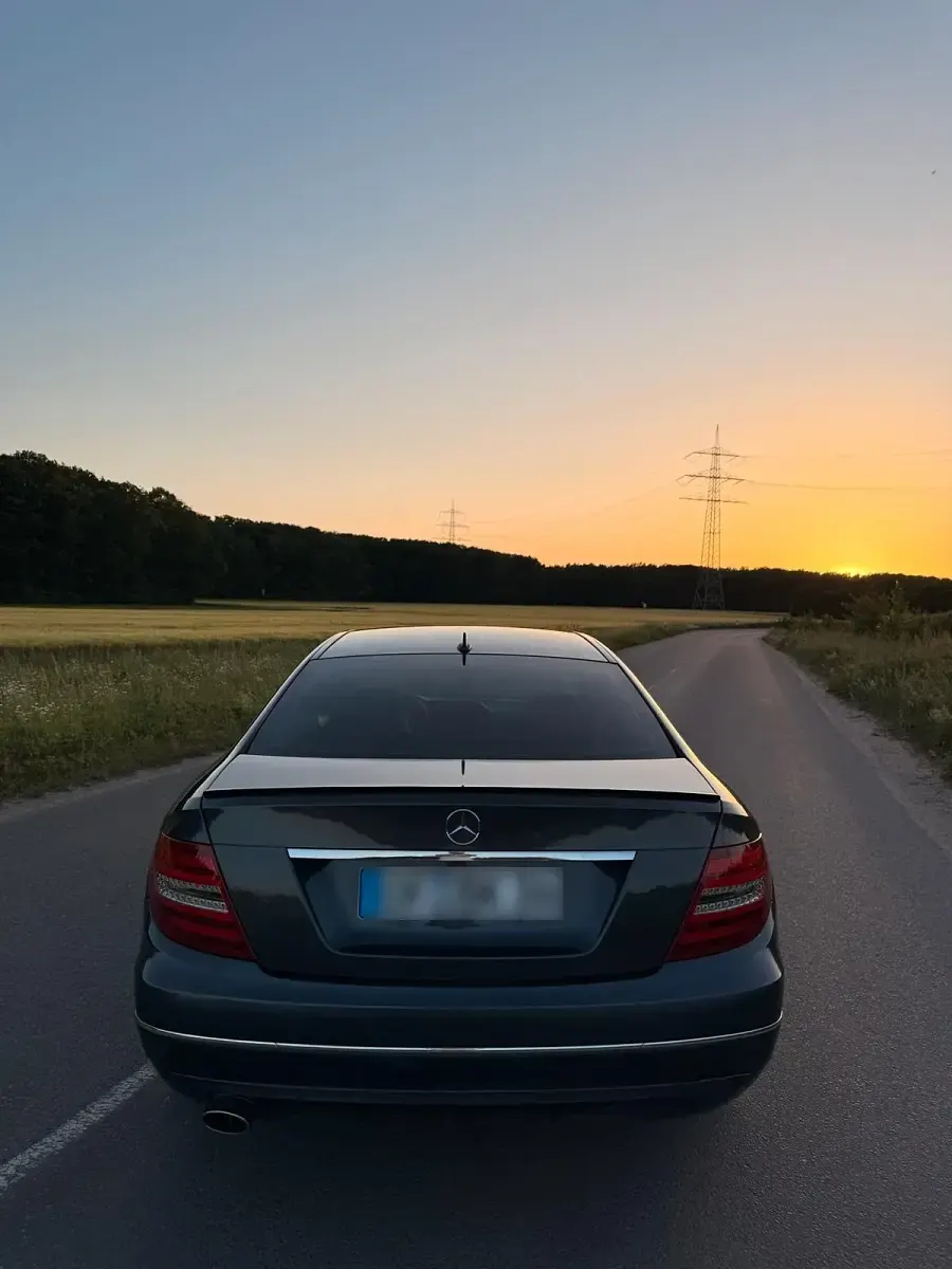 Gebraucht Mercedes C220 170 PS (125 kW) 2013 Grau Coupé