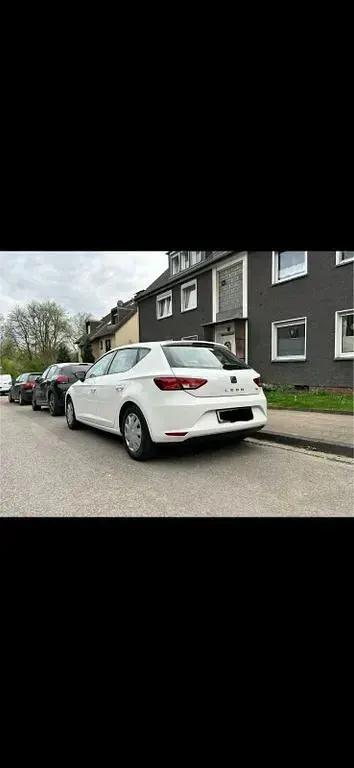 Gebraucht Seat Leon Reference 110 PS (80 kW) 2017 Weiß Limousine