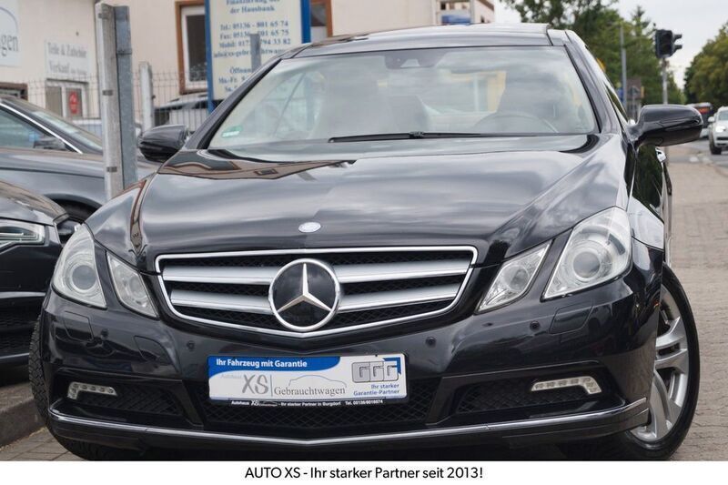 Schwarz Gebraucht 2009 Mercedes E350 Elegance Coupé | 12.990 € (Fairer Preis) - Bild 1/4