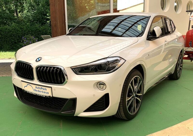 Schwarz Gebraucht 2018 BMW X2 Sport Line SUV | 25.470 € (Etwas zu teuer) - Bild 1/4