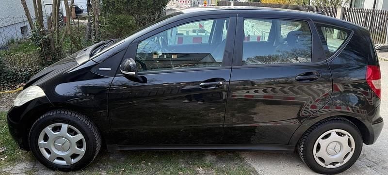 Gebraucht Mercedes A160 95 PS (69 kW) 2010 Schwarz Limousine