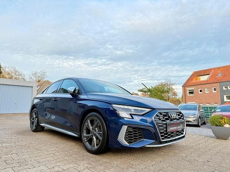 Gebraucht Audi S3 Sport 310 PS (228 kW) 2022 Navarrablau Limousine