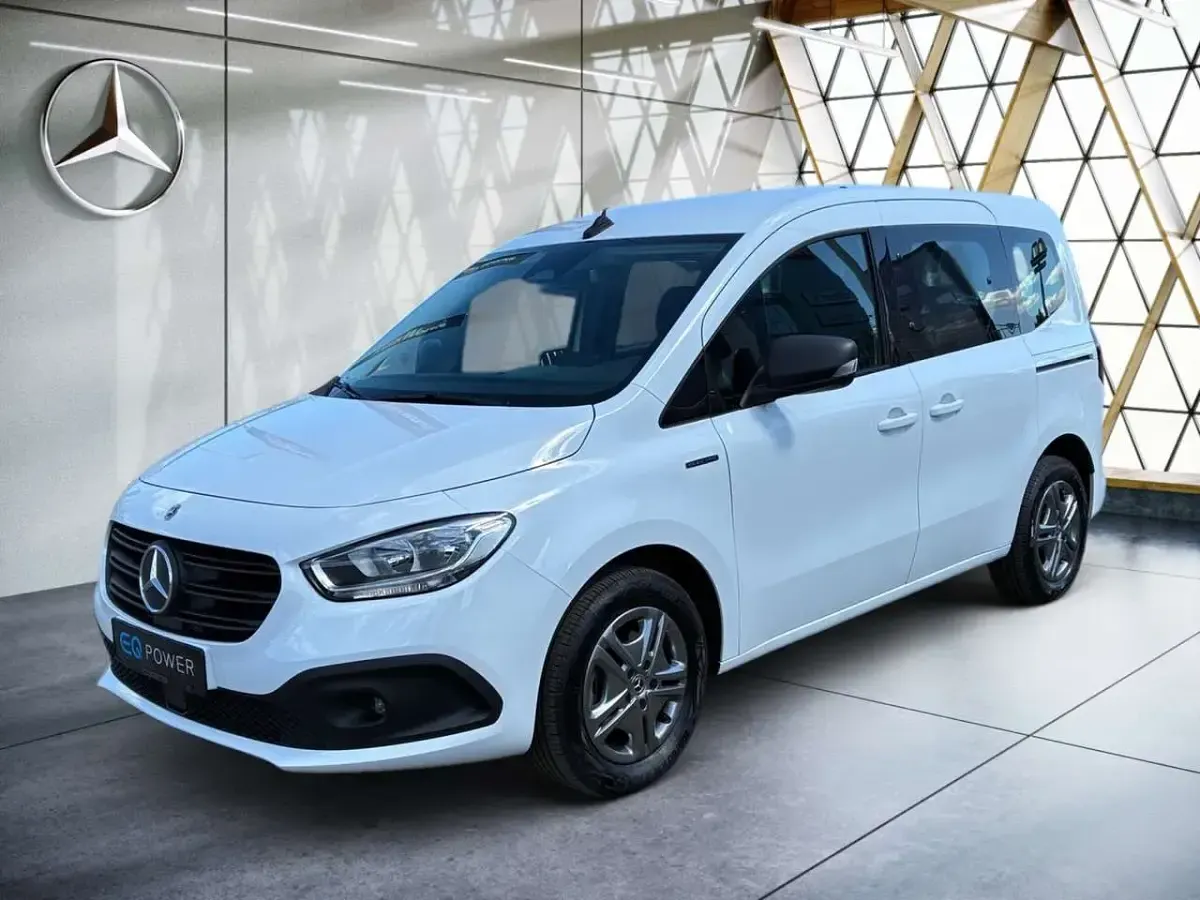 Gebraucht Mercedes eCitan 89 kW (122 PS) 2025 Arktikweiß Kombi