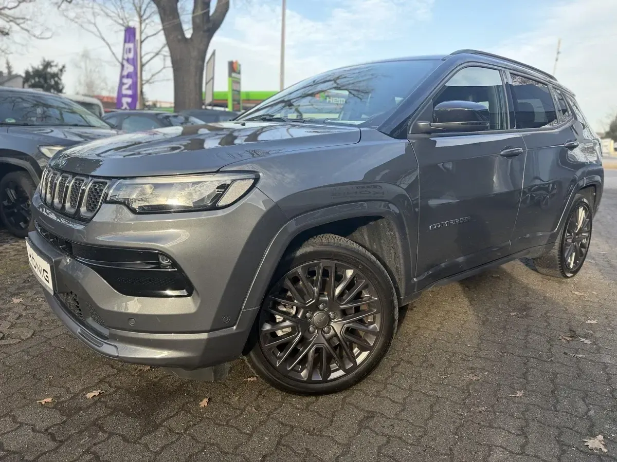 Gebraucht Jeep Compass 241 PS (177 kW) 2022 Grau SUV