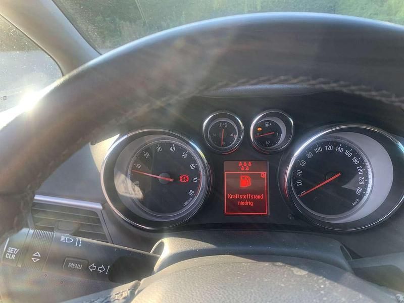 Gebraucht Opel Zafira Tourer Innovation 140 PS (102 kW) 2016 Gwt Van / Kleinbus