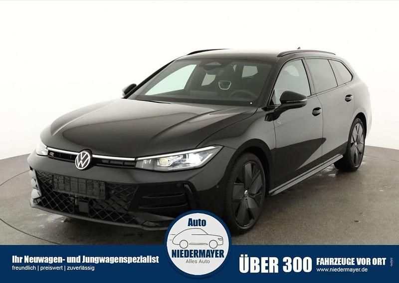 Neu VW Passat R-line 193 PS (141 kW) 2026 Schwarz Kombi