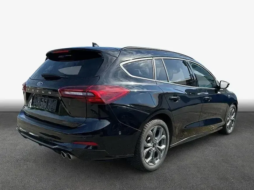 Gebraucht Ford Focus ST-Line X 155 PS (114 kW) 2024 Agate black metallic Kombi