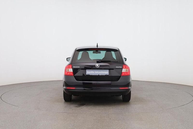 Gebraucht Skoda Rapid Elegance 105 PS (77 kW) 2014 Schwarz Kleinwagen