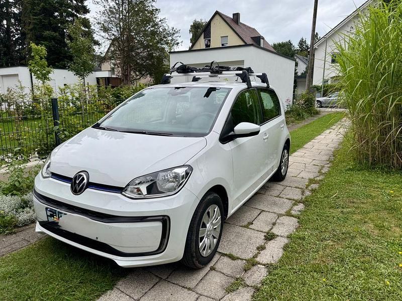 Weiß Gebraucht 2021 VW e-up! Style Kleinwagen | 12.200 € (Guter Preis) - Bild 1/4