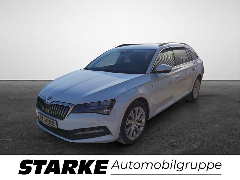 Gebraucht Skoda Superb Ambition 150 PS (110 kW) 2022 Weiß Kombi