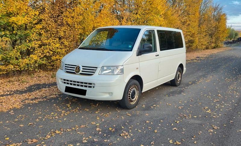 Weiß Gebraucht 2010 VW Transporter Van | 8.100 € - Bild 1/4