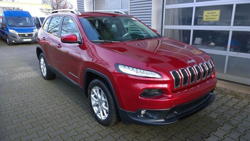 Rot Gebraucht 2016 Jeep Cherokee Longitude SUV | 18.900 € (Teuer) - Bild 1/4