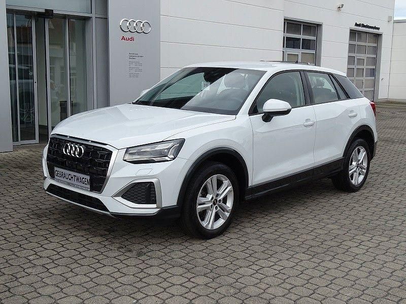 Gebraucht Audi Q2 Advanced Plus 150 PS (110 kW) 2023 Gletscherweiss (metallic) SUV