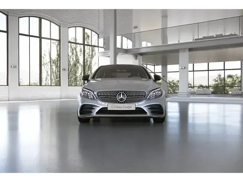 Gebraucht Mercedes C200 AMG 184 PS (135 kW) 2024 Metalliclack hightechsilber Coupé