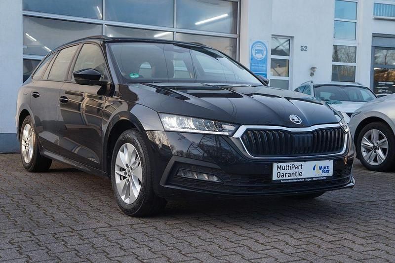 Gebraucht Skoda Octavia Ambition 116 PS (85 kW) 2023 Schwarzmagic perleffekt Kombi