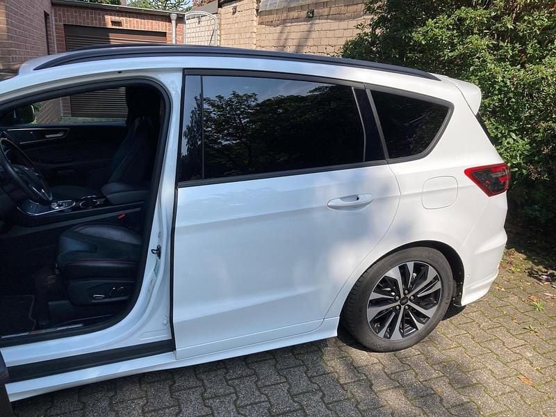Gebraucht Ford S-MAX S 190 PS (139 kW) 2019 Weiß Van / Kleinbus
