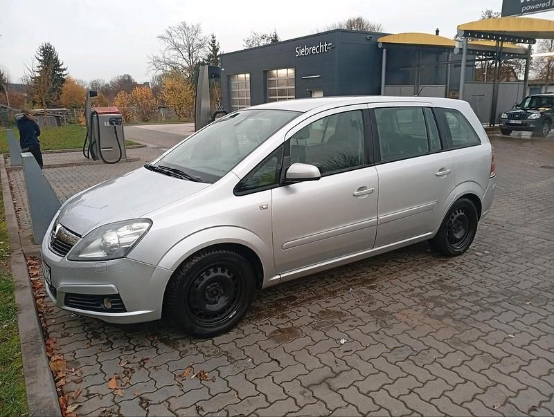 Silber Gebraucht 2007 Opel Zafira Van / Kleinbus | 2.000 € (Superpreis) - Bild 1/4