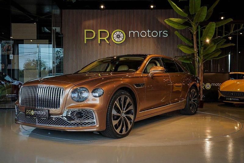 Beige Gebraucht 2022 Bentley Flying Spur Limousine | 198.000 € (Etwas zu teuer) - Bild 1/4