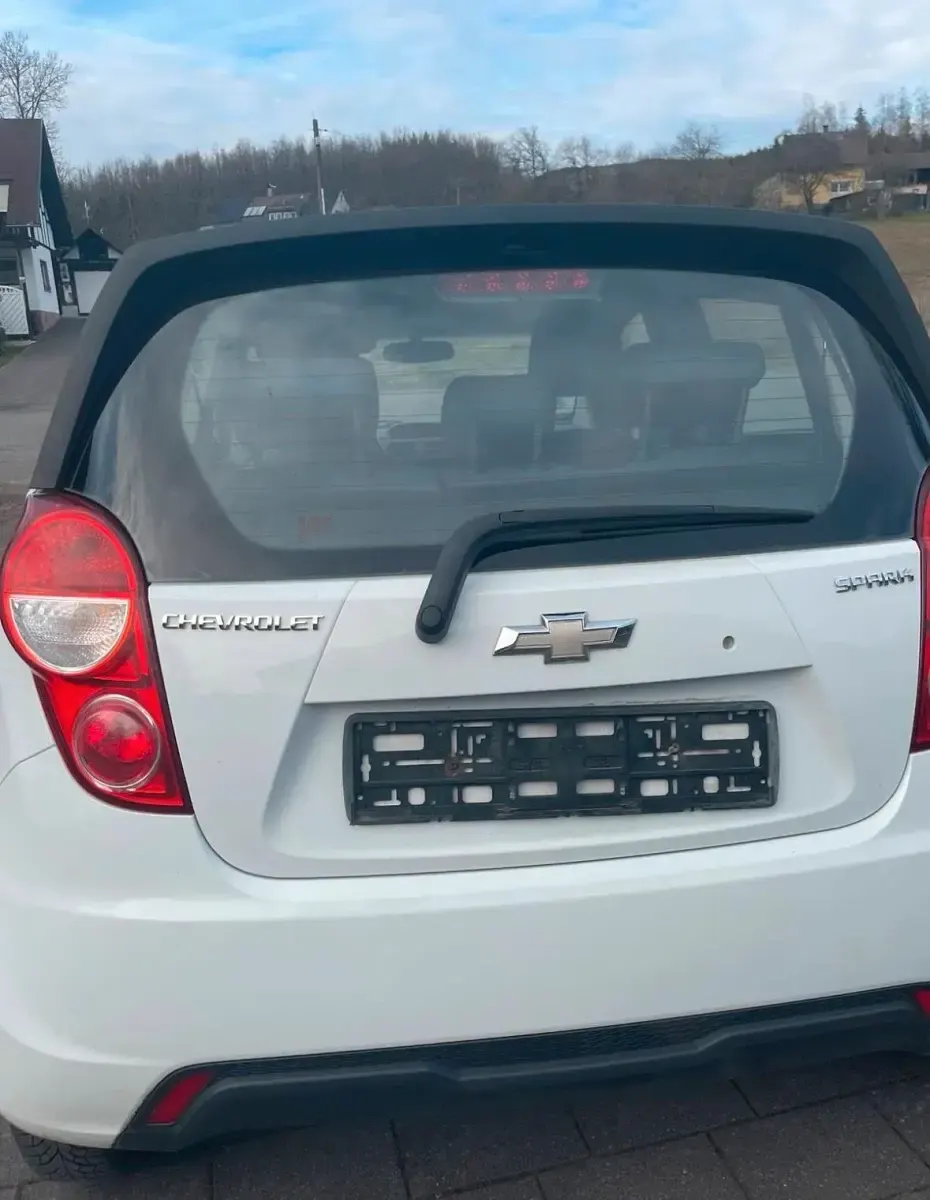 Second-hand Chevrolet Spark 69 CP (50 kW) 2014 Alb Hatchback