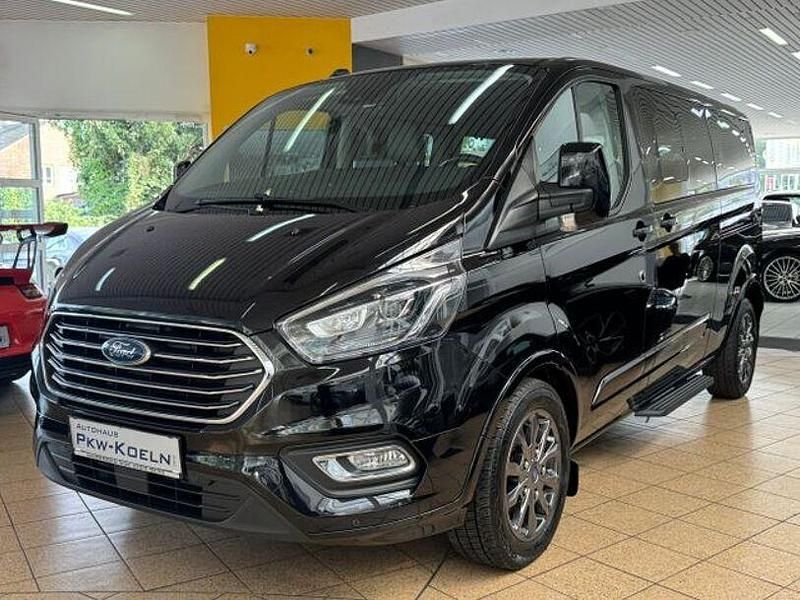 Obsidianschwarz metallic Gebraucht 2021 Ford Tourneo Custom Titanium X Van / Kleinbus | 35.999 € (Superpreis) - Bild 1/4
