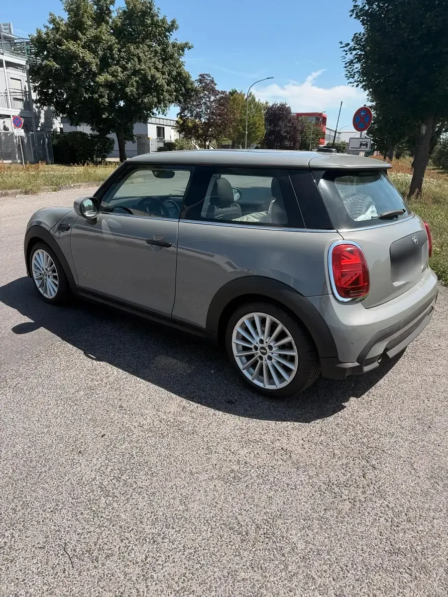 Gebraucht Mini ONE 102 PS (75 kW) 2021 Grau Kleinwagen