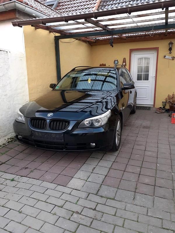 Gebraucht BMW 525 178 PS (130 kW) 2005 Schwarz Kombi