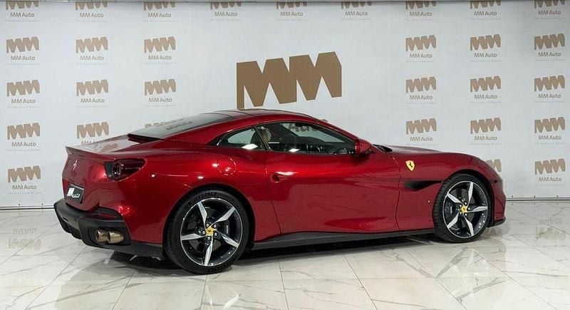 Gebraucht Ferrari Portofino 620 PS (456 kW) 2023 Rot Cabrio