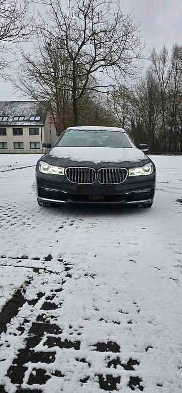 Schwarz Gebraucht 2017 BMW 730L Limousine | 29.999 € (Superpreis) - Bild 1/4