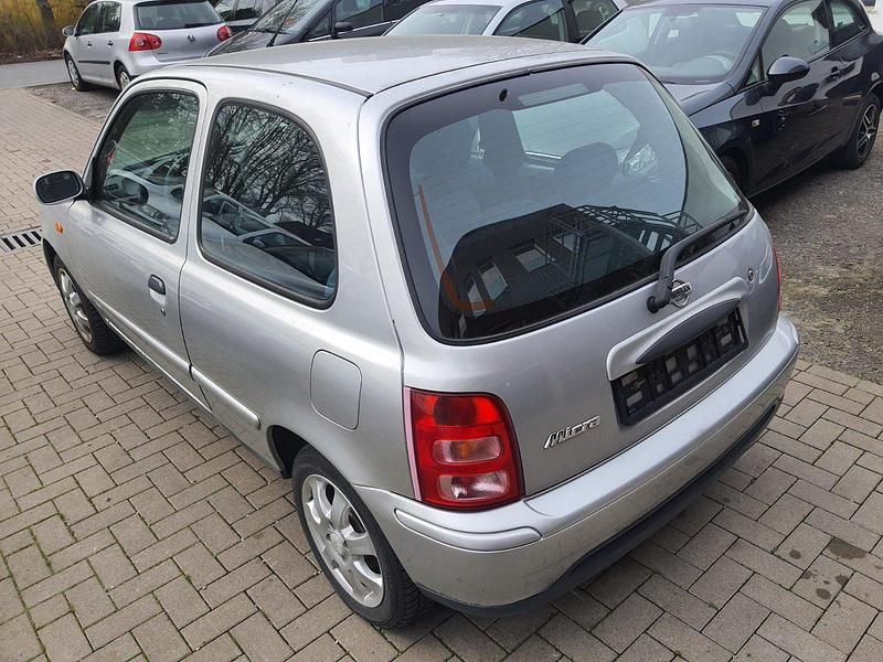 Gebraucht Nissan Micra 60 PS (44 kW) 2002 Silber Kleinwagen