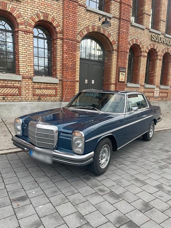 Blau Gebraucht 1972 Mercedes W114 Coupé | 19.800 € - Bild 1/4