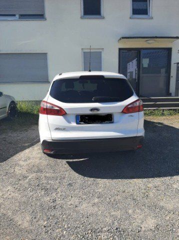 Gebraucht Ford Focus 116 PS (85 kW) 2014 Weiß Kombi