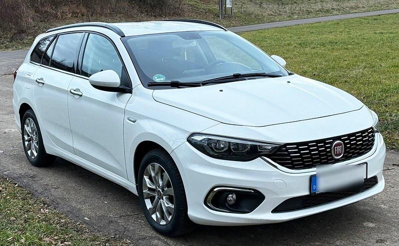 Weiß Gebraucht 2018 Fiat Tipo S Kombi | 10.200 € (Fairer Preis) - Bild 1/4