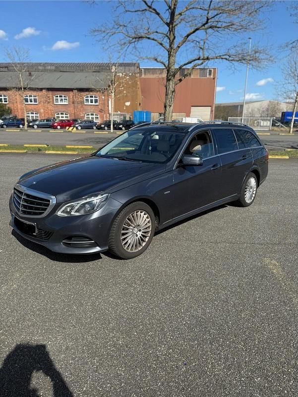 Gebraucht Mercedes E250 204 PS (150 kW) 2016 Kombi