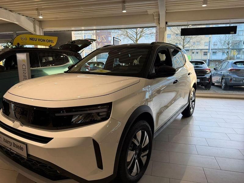 Neu Opel Frontera 145 PS (106 kW) 2026 Weiß SUV