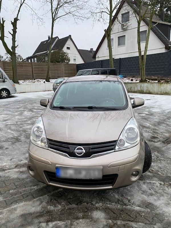 Gebraucht Nissan Note Acenta 88 PS (64 kW) 2009 Gold Kleinwagen