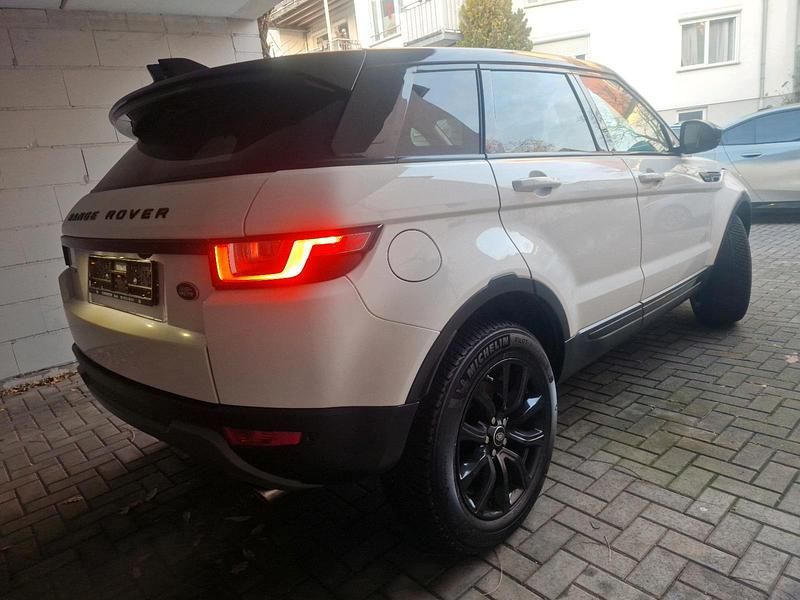 Weiß Gebraucht 2019 Land Rover Range Rover evoque SE SUV | 24.999 € (Fairer Preis) - Bild 1/4