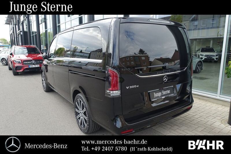 Gebraucht Mercedes V300 Avantgarde 237 PS (174 kW) 2024 Schwarz Van / Kleinbus