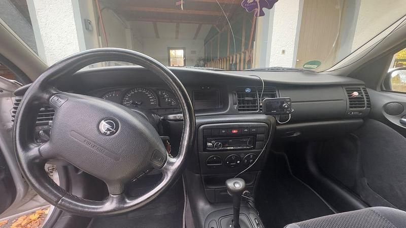 Gebraucht Opel Vectra 101 PS (74 kW) 2001 Silber Limousine