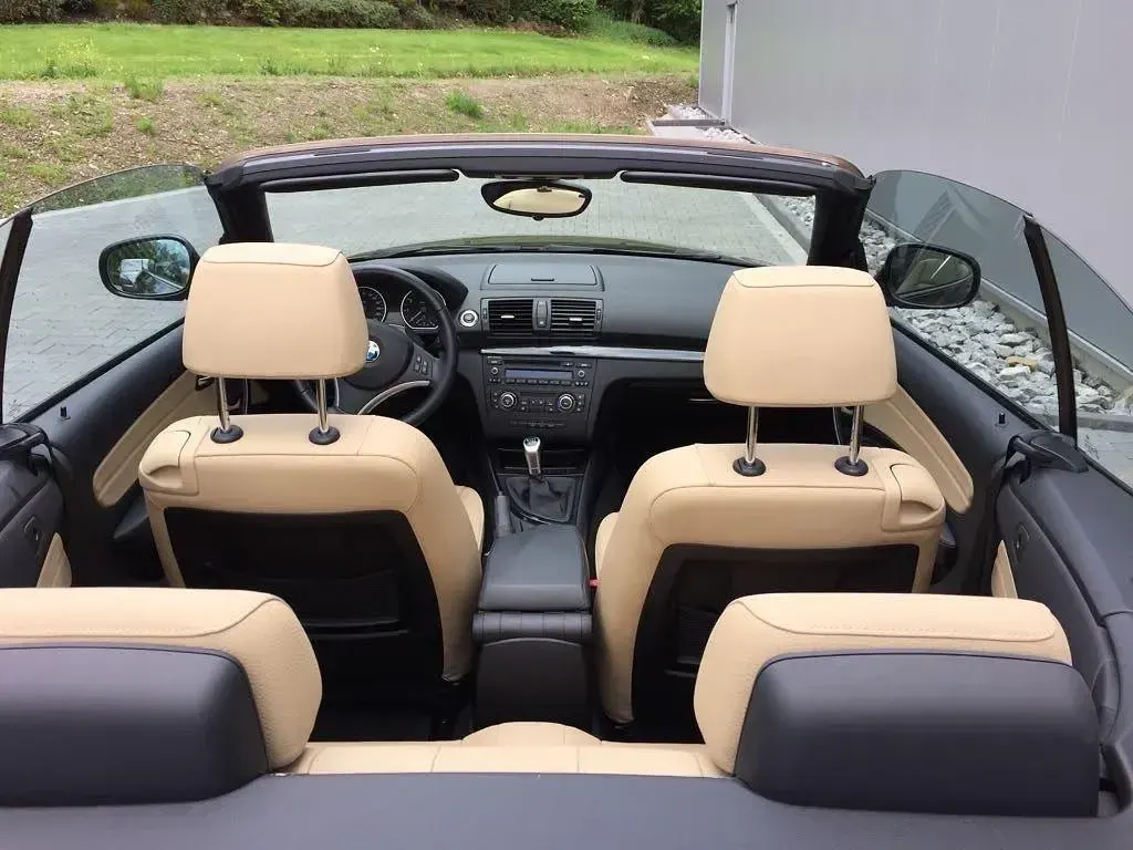 Gebraucht BMW 118 Cabriolet 143 PS (105 kW) 2011 Braun Cabrio