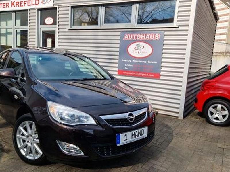 Gebraucht Opel Astra Design Edition 200 PS (147 kW) 2011 Braun Limousine