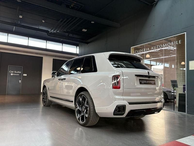 Neu Rolls Royce Cullinan 600 PS (441 kW) 2026 Grau SUV