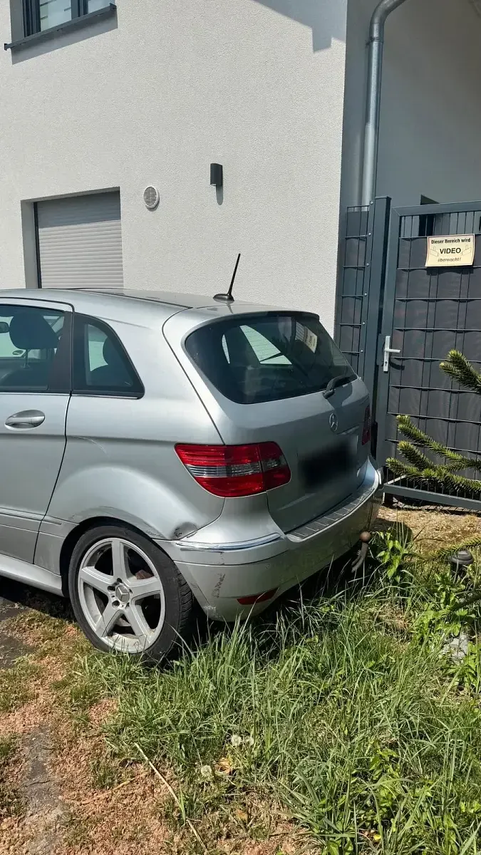 Gebraucht Mercedes B200 140 PS (102 kW) 2010 Silber Van / Kleinbus