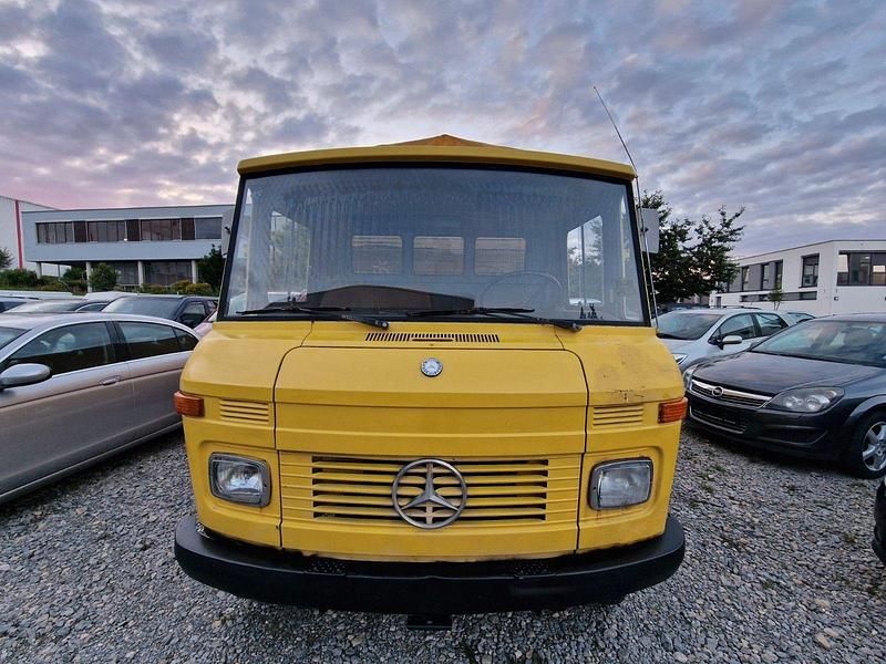 Gelb Gebraucht 1969 Mercedes Sprinter Van | 5.900 € - Bild 1/4